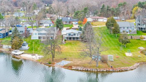 A home in Somerset Twp