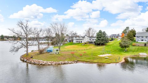 A home in Somerset Twp