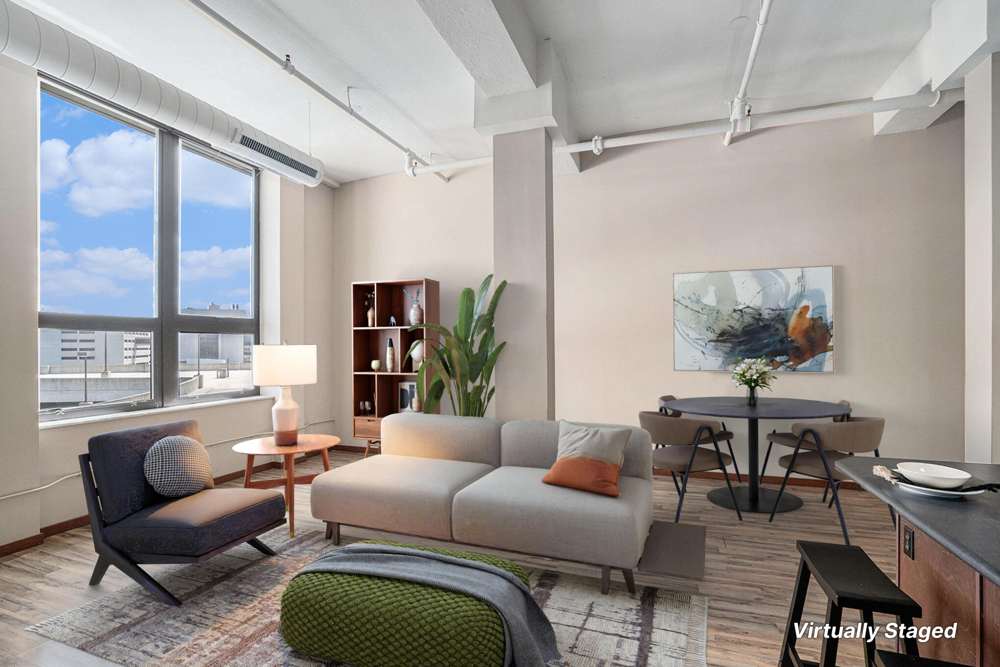 Kalamazoo, Michigan 49007, United States, 2 Bedrooms Bedrooms, ,2 BathroomsBathrooms,Residential,Pending,3874