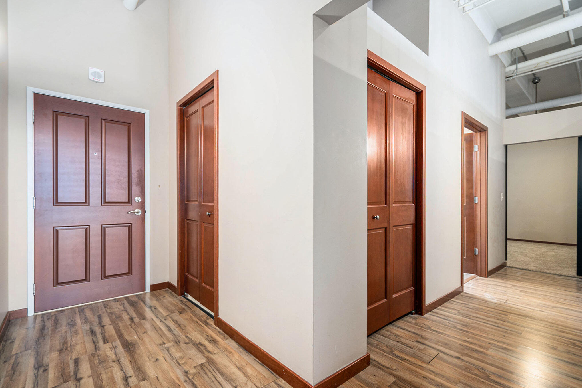 Kalamazoo, Michigan 49007, United States, 2 Bedrooms Bedrooms, ,2 BathroomsBathrooms,Residential,Pending,3874