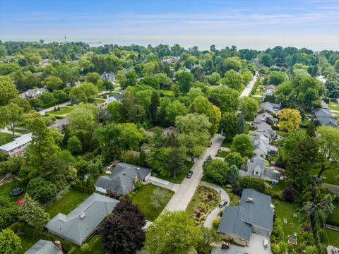 A home in Grosse Pointe Woods