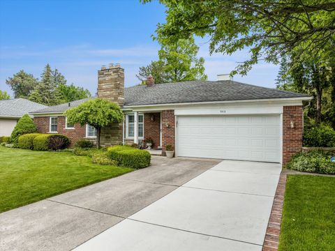 A home in Grosse Pointe Woods