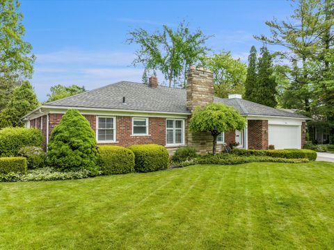 A home in Grosse Pointe Woods