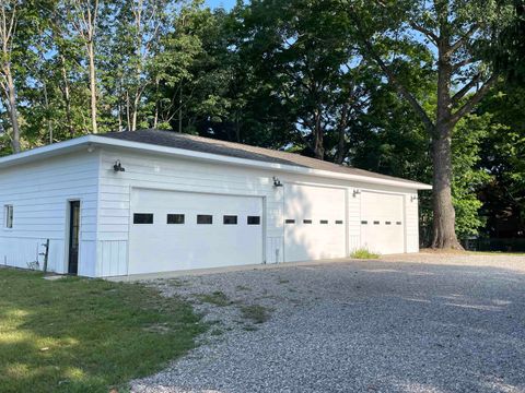 A home in Long Lake Twp