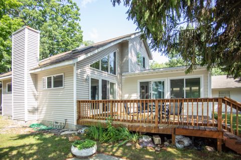 A home in Lyon Twp