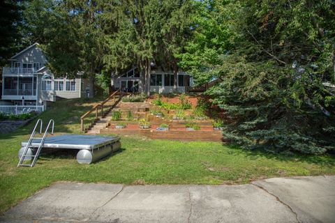 A home in Lyon Twp