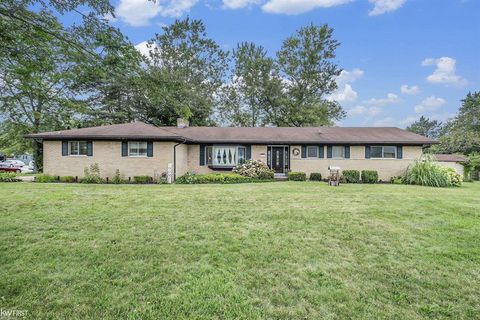 A home in Grand Blanc Twp