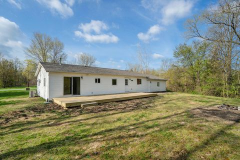 A home in South Haven Twp