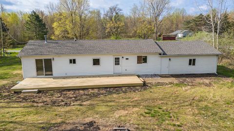 A home in South Haven Twp