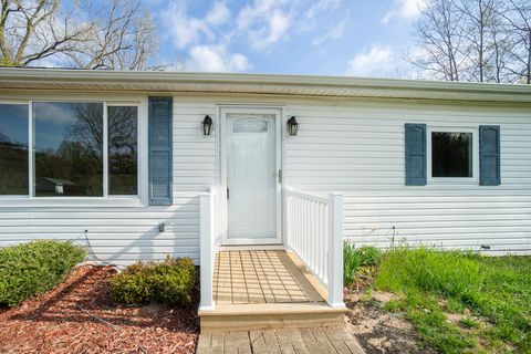 A home in South Haven Twp