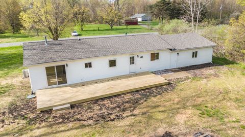 A home in South Haven Twp