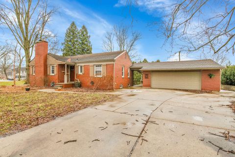 A home in GrosseIleTownship_Wayne