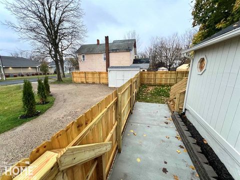 A home in Owosso