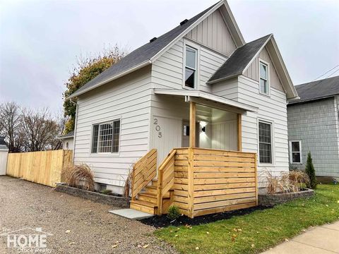 A home in Owosso