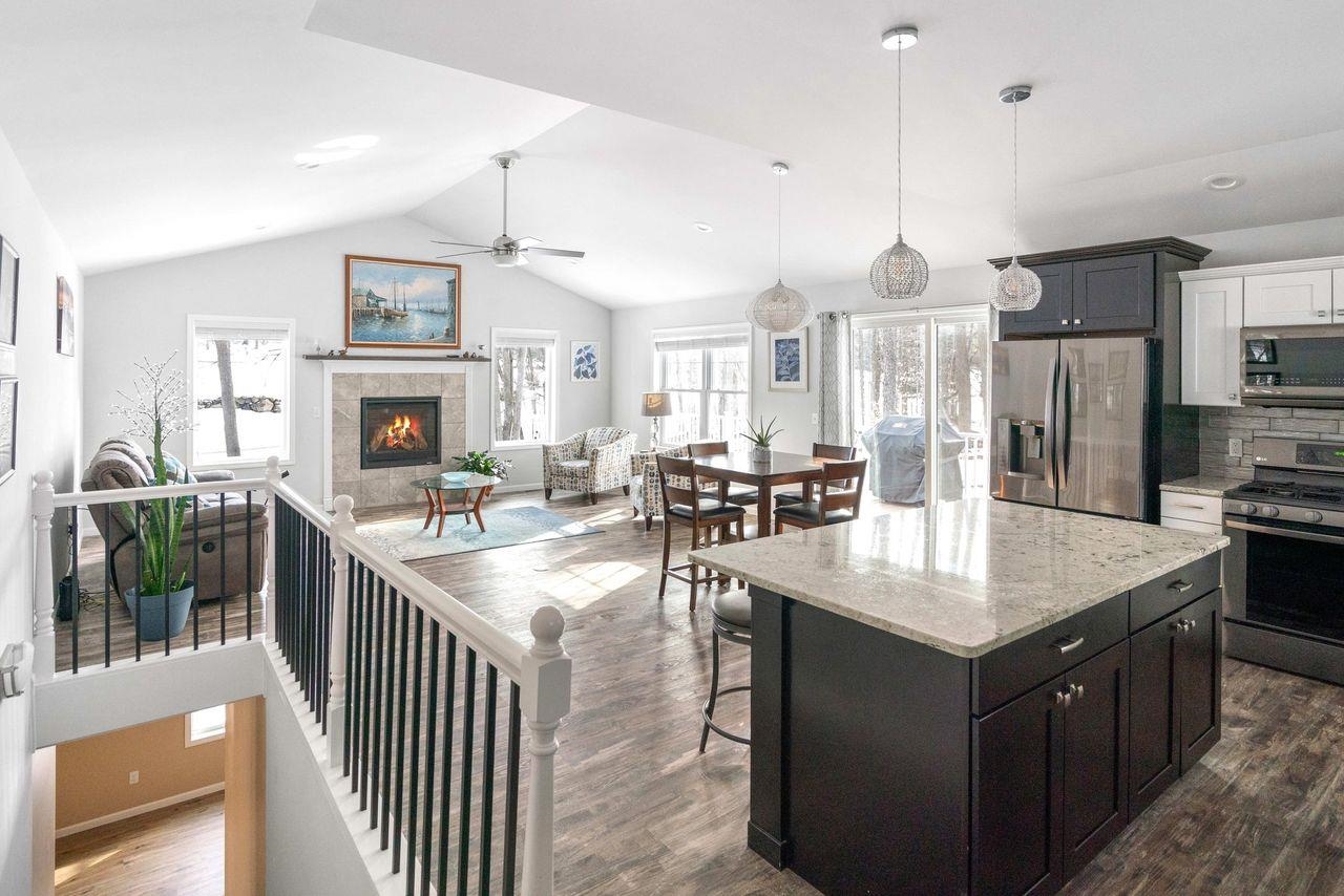4532 Valley View