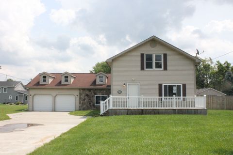 A home in Grand Blanc Twp