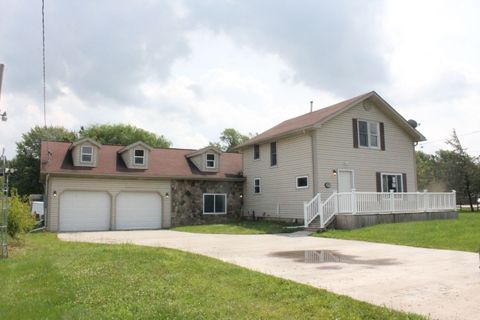 A home in Grand Blanc Twp