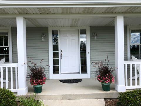 A home in Blumfield Twp