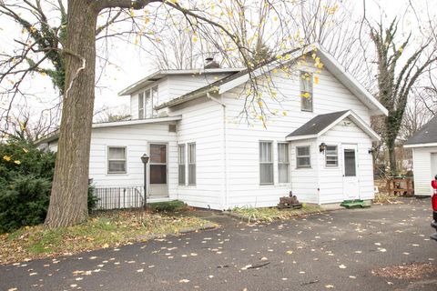 A home in Pokagon Twp