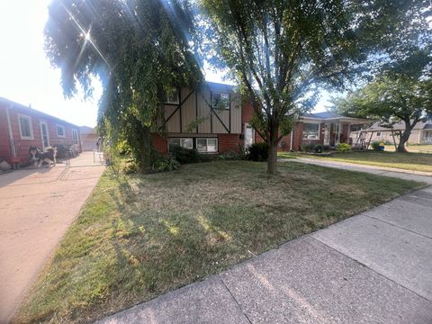 A home in Dearborn Heights