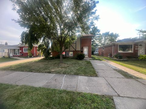 A home in Dearborn Heights