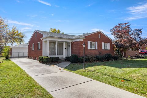 A home in Dearborn Heights