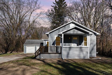 A home in Saginaw Twp