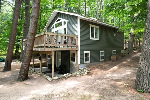 A home in Benona Twp