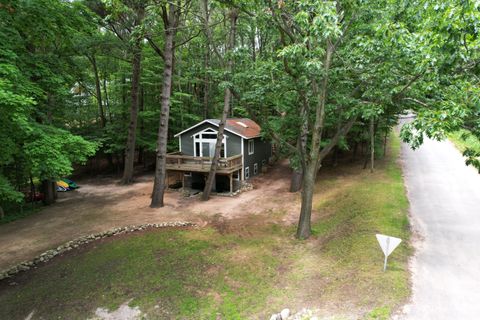 A home in Benona Twp