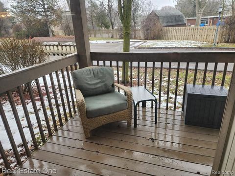 A home in West Bloomfield Twp