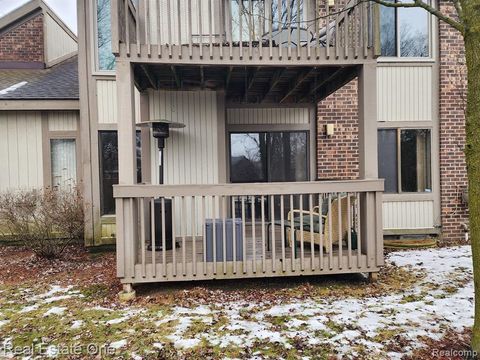 A home in West Bloomfield Twp