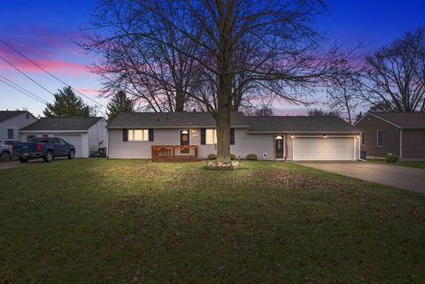 A home in Davison Twp