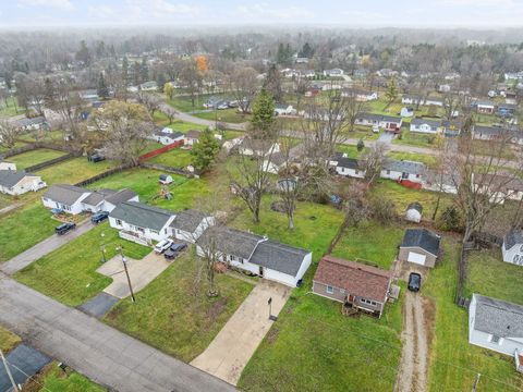 A home in Davison Twp