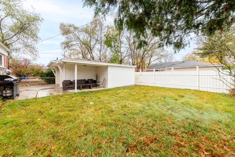 A home in Dearborn Heights