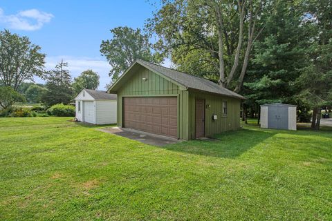 A home in Pinckney Vlg