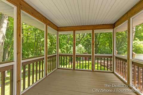 A home in Plainfield Twp