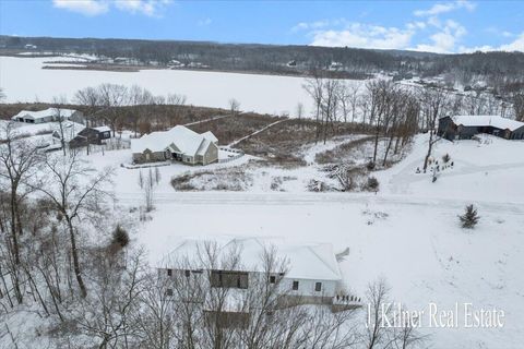 A home in Oakfield Twp