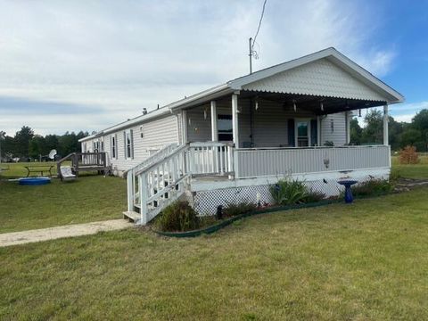 A home in Sauble Twp