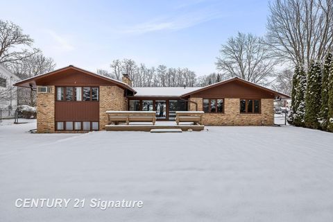 A home in Saginaw Twp