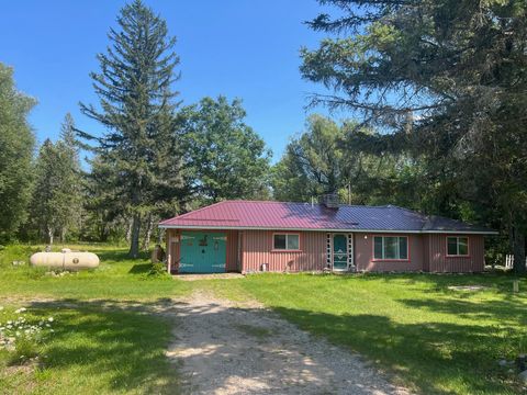 A home in Avery Twp