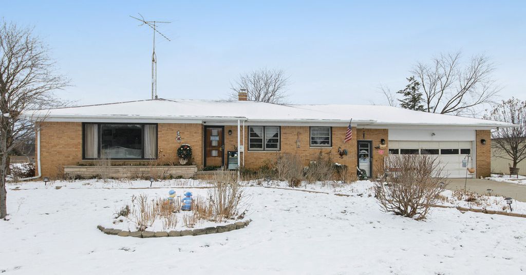 Photo of 15200 IMLAY CITY Road, Mussey Township, MI 48014 (MLS # 20240093753)