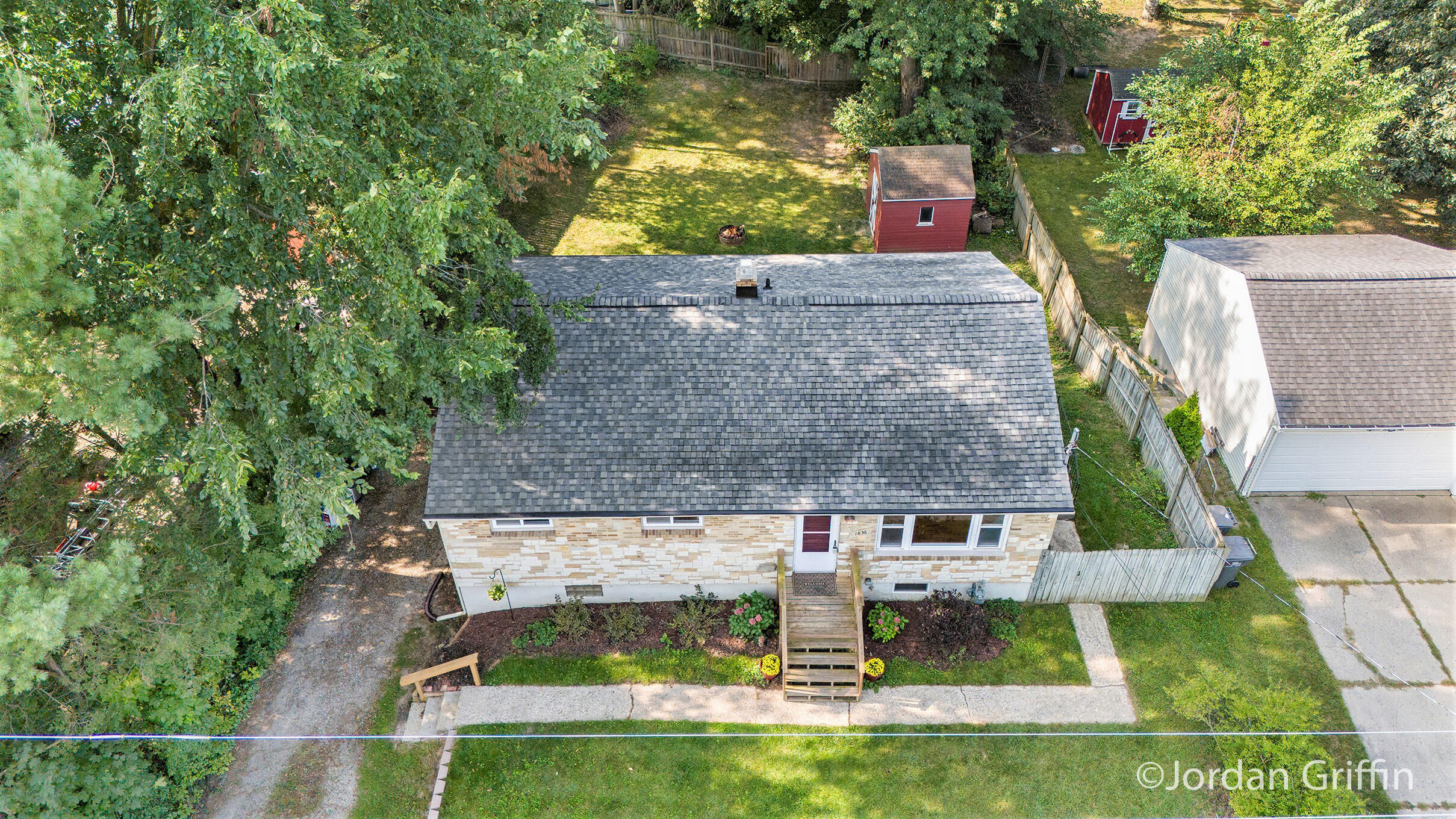 Photo 19 of 36 of 1836 Westwood Drive NE house