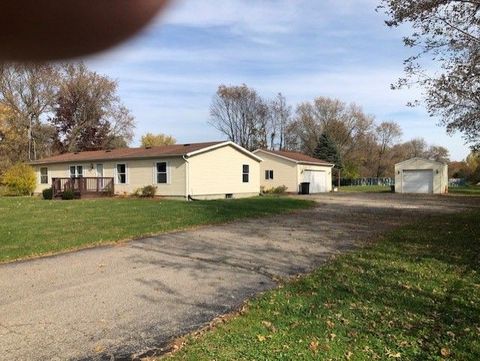 A home in Richfield Twp