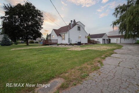 A home in Buena Vista Twp