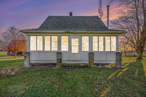 A home in Weesaw Twp