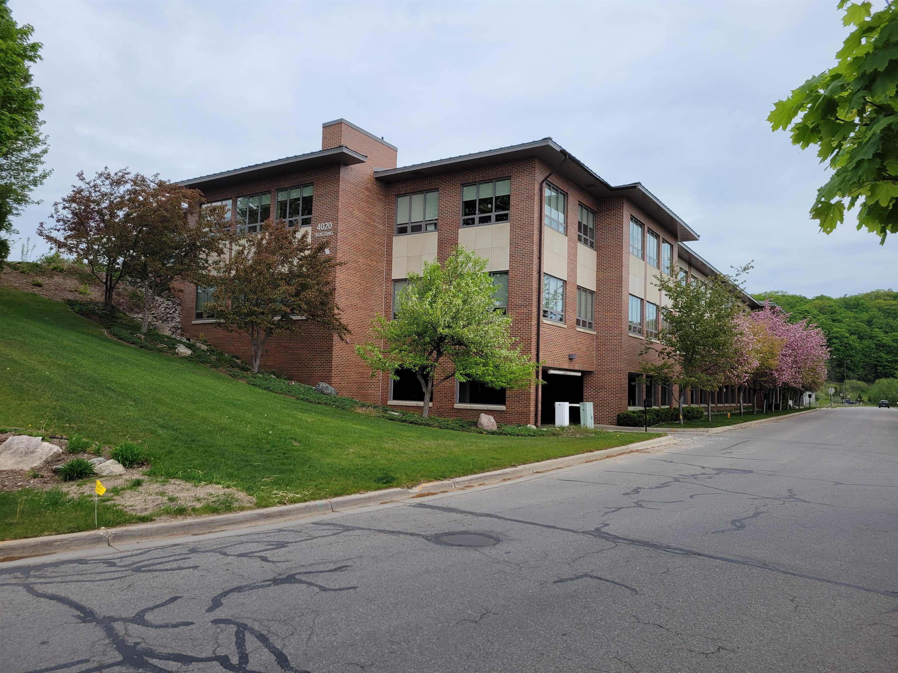 4240 Copper View