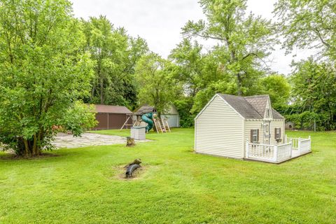 A home in Worth Twp