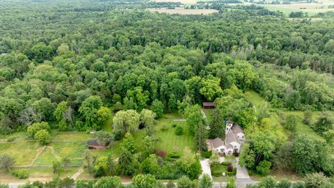 A home in Worth Twp