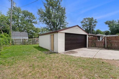 A home in Dearborn Heights