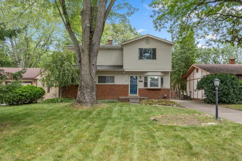 A home in Livonia